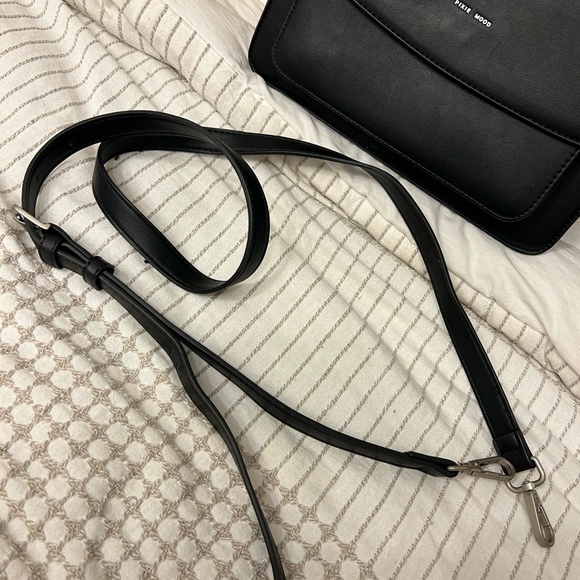 Pixie Mood Zoe Crossbody Bag - Picture 5 of 8